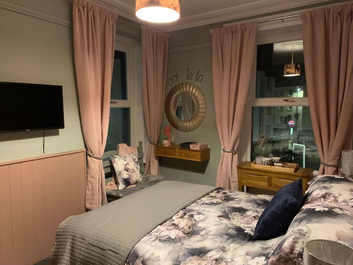 Cornerhouse Guesthouse Пенрит Экстерьер фото